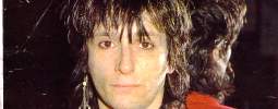 SMRT SI ŘÍKÁ ROCK'N'ROLL: Johnny Thunders (44.)